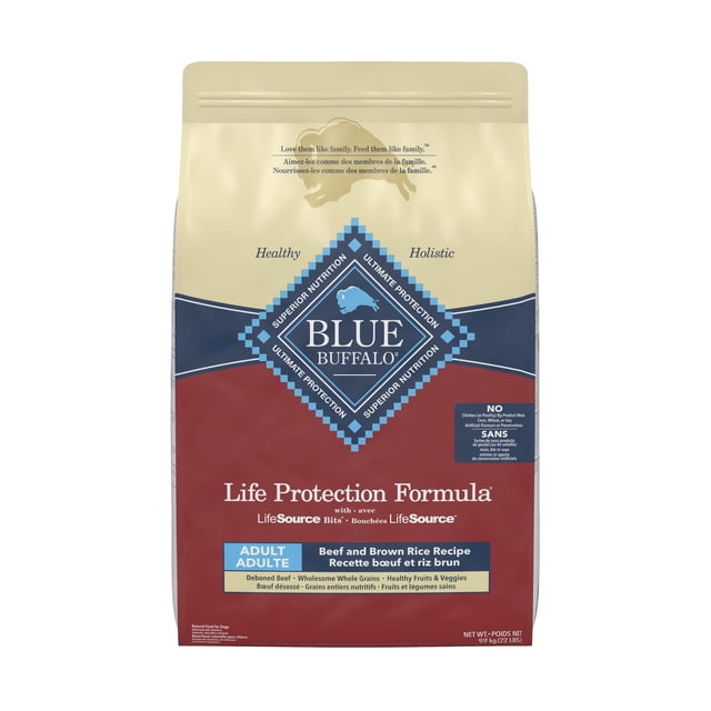 Blue Buffalo Life Protection Formula Beef Natural Dry Dog Food for Adult Dogs 9.9KG front-facing retail bag with Blue Buffalo brand name and beef recipe label; visible kibble graphic and product callouts citing beef, antioxidant-rich fruits and veggies, whole grains, vitamins and minerals; suitable for adult dogs and suitable for mixing with wet food for picky eaters.