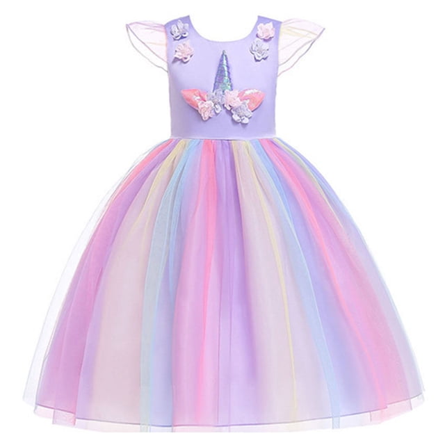 HAWEE Robe Licorne pour Filles Costume Licorne Robe de Concours Princesse Robe de Fête Longue Robe de Mariée pour Filles 3-12 Ans. Cette Robe Sans Manches Présente une Encolure Ronde, une Fermeture Éclair au Dos Dissimulée et une Jupe en tulle Arc-en-Ciel pastel avec une Appliqué Licorne 3D et des Décorations Florales. Fabriquée en Mélange de Coton, polyester et tulle, Elle Offre une Doublure Confortable et un Tissu Qui Ne Démange Pas. Idéale pour les Fêtes d'Anniversaire, Mariages, Séances photo, Halloween et Autres occasions Spéciales.
