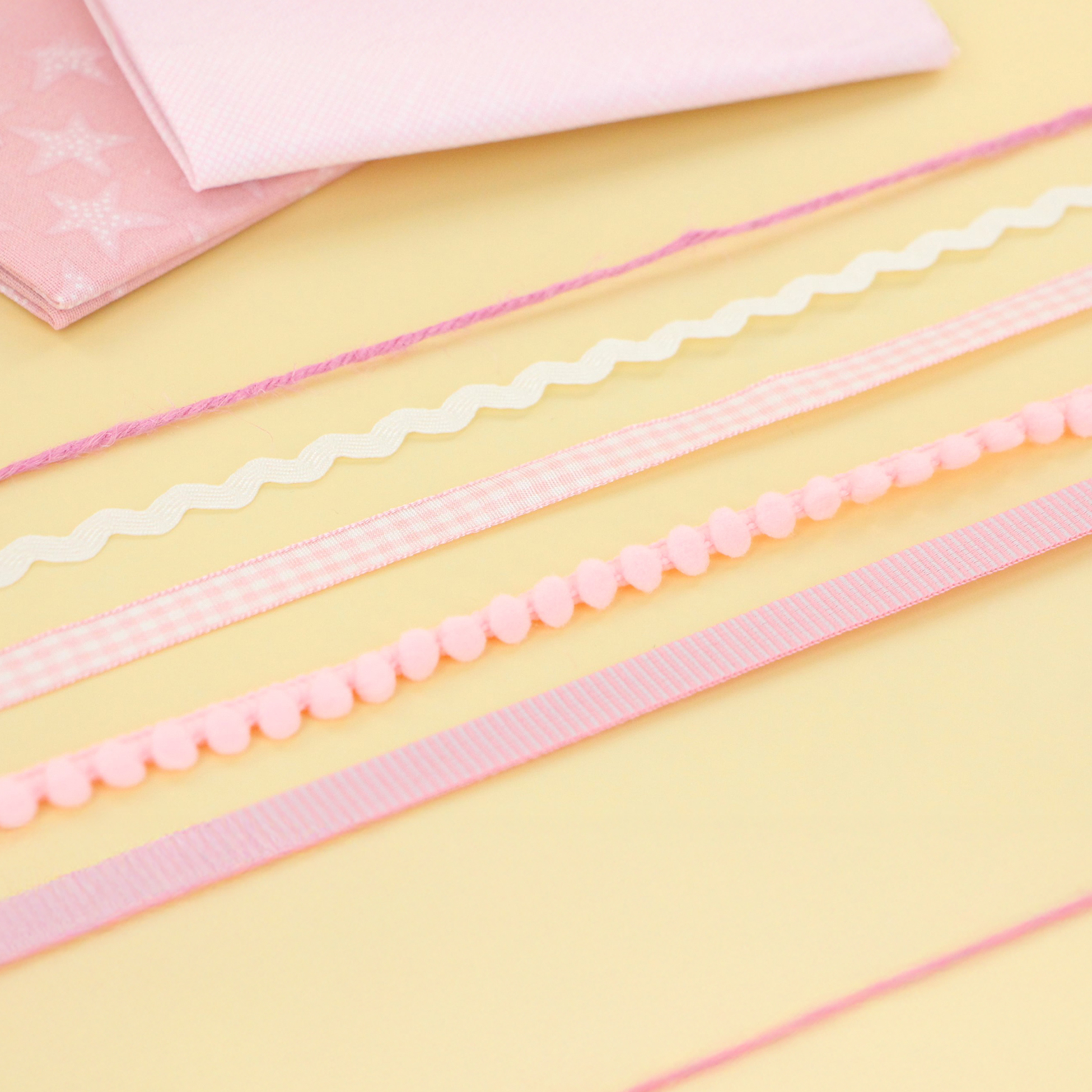 UNIQUE CREATIV Trims, Assorted