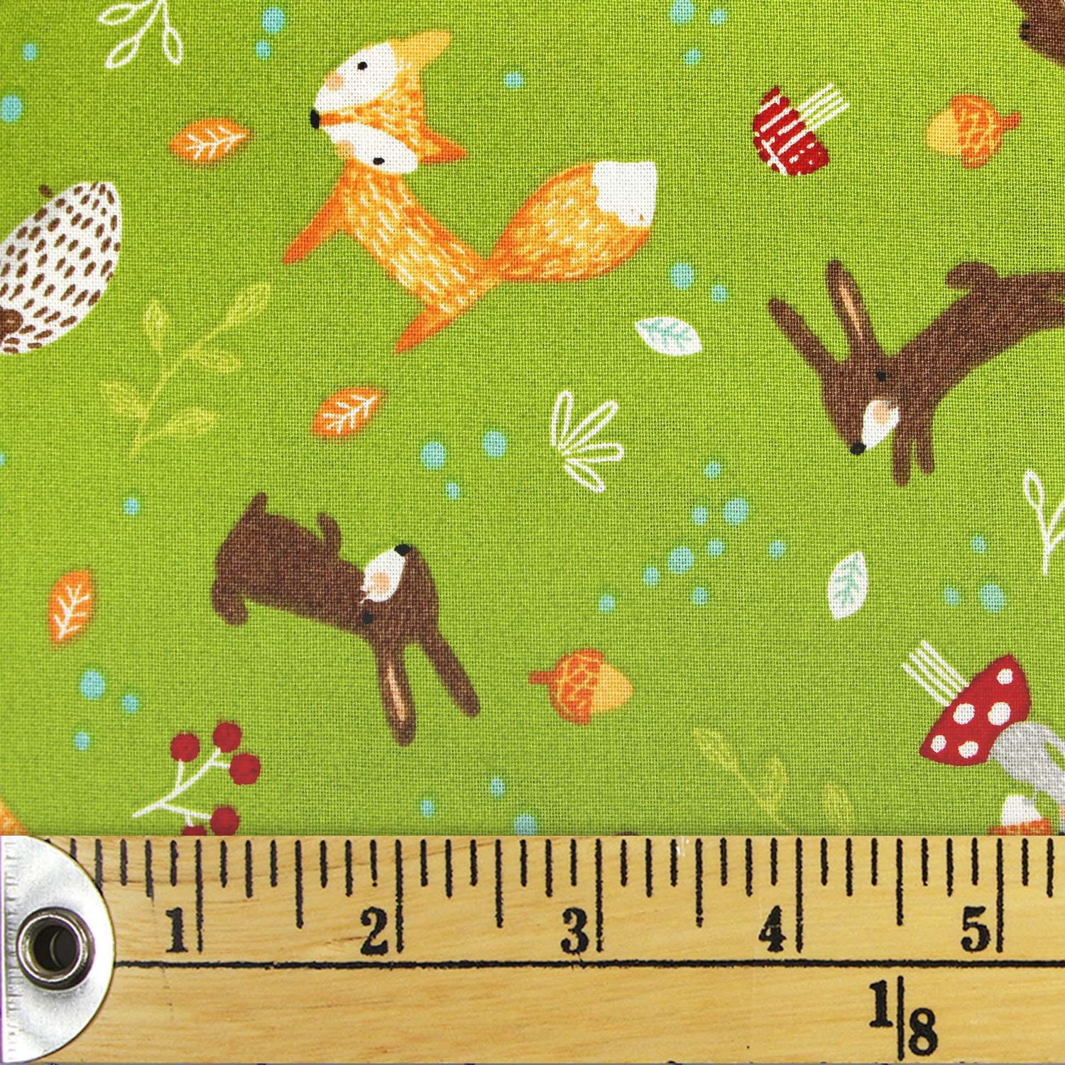 Fabric Creations Green with Foxes, Hedgehogs and Rabbits Fat Quarter Pre-Cut Fabric - 46 cm (18 in) × 53 cm (21 in)/45 cm (17.7 in) × 53 cm (20.9 in), Forest, 18x21