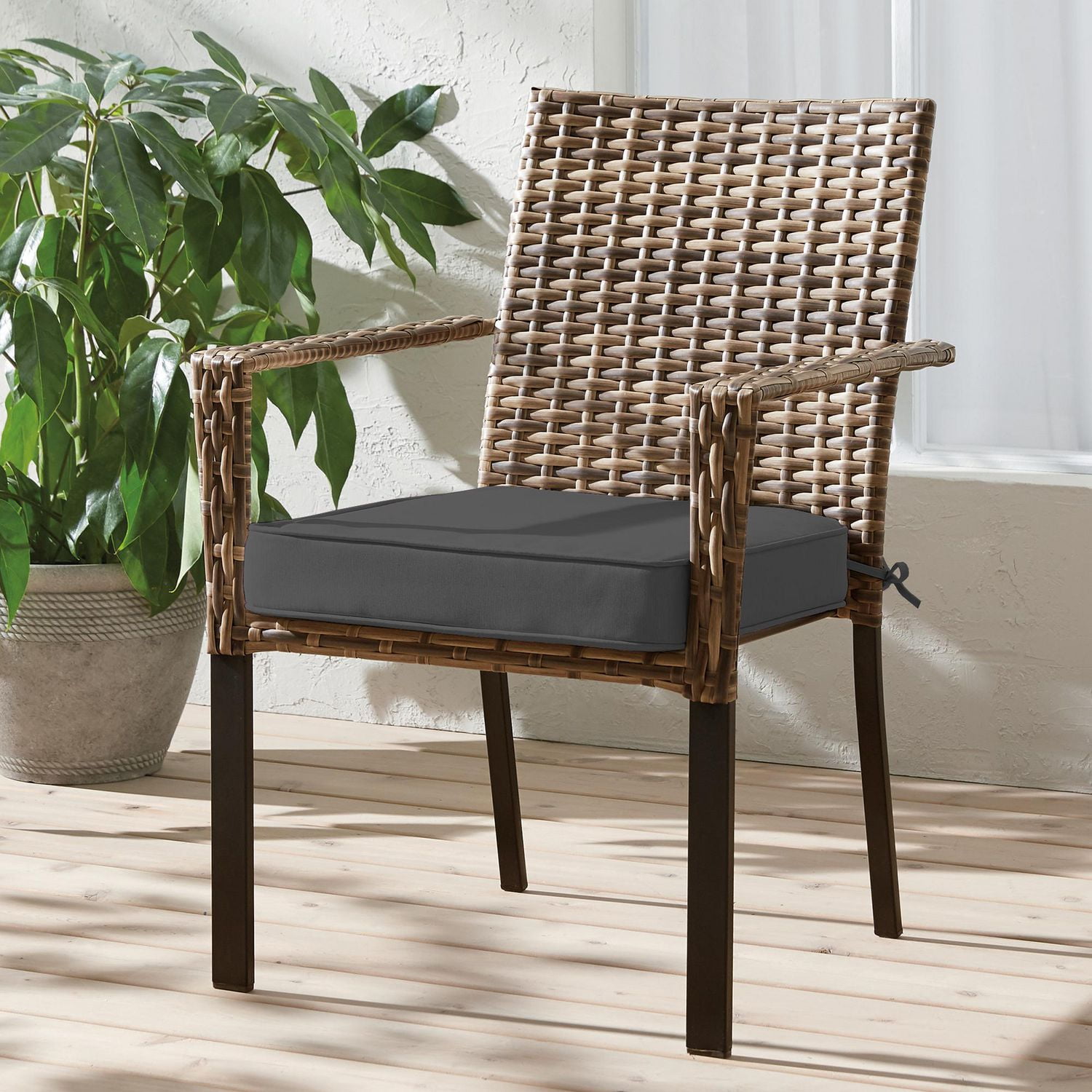 HOMETRENDS Deluxe Seat Cushion with Ties