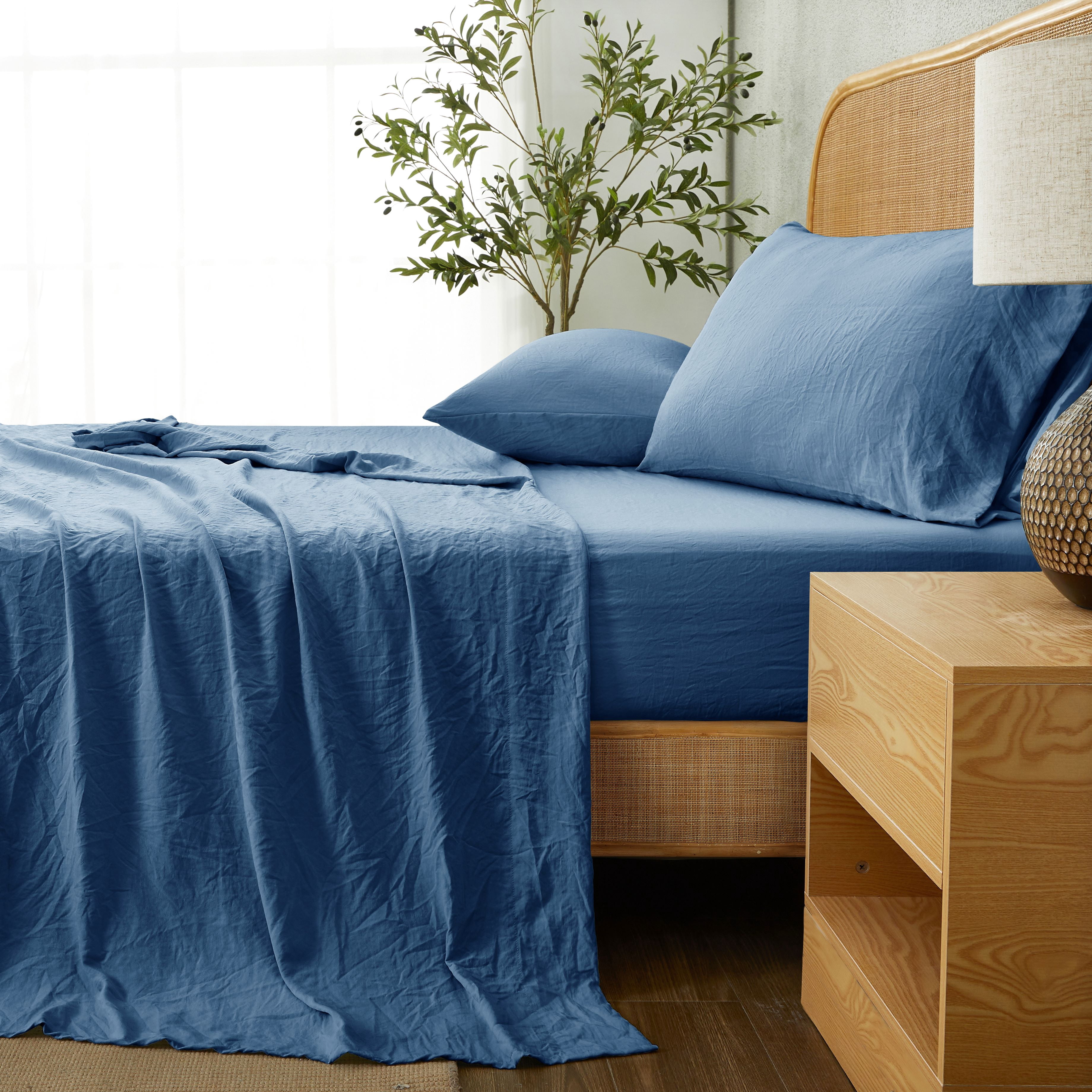 Mainstays Ensemble de draps en microfibre lavée ultra douce, Tres Grand Lit, Indigo Lavé, 4 pièces.