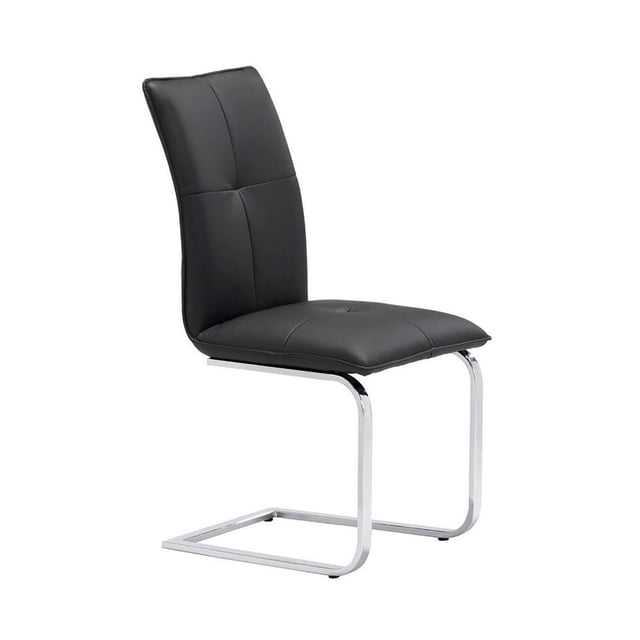 Canadian Chaise de Salle à Manger Apex Noire (Ensemble de 2) Montrée en Vue avant 3/4 avec Revêtement en Similicuir Noir et Pieds Déportés en Acier Inoxydable Poli, Offrant une Assise Douce et Confortable Idéale pour la Cuisine et les Aires de Repas et Convient aux Sièges d'Invités au Bureau.