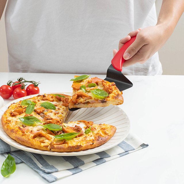 Oleegame 1PC Kitchen Utensils Set Stainless Steel Pizza Spatula Transfer Shovel Triangle Spatula Long Dish Spatula Frying Spatula Baked Pizza Transfer Tool