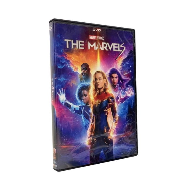 The Marvels (DVD), un film d'Action et d'Aventure de l'Univers Cinématographique Marvel, Présentant une Couverture Dynamique avec Captain Marvel dans Sa Tenue Emblématique Entourée d'Énergie Cosmique et d'Autres Personnages. le logo des Marvel Studios Est Bien en Valeur sur l'Étui DVD Incliné.