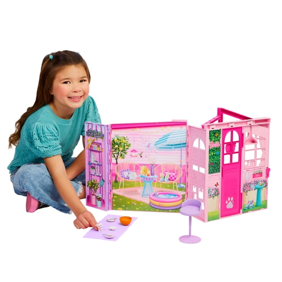 Barbie Maison Escapade de week-end, coffret maison de poupée avec 10 accessoires, 4 espaces de jeu et un chaton