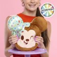 thumbnail image 4 of Peluches parfumée Squeeze-A-Munch Grande Disney Munchlings - Mickey Mouse, 4 of 6
