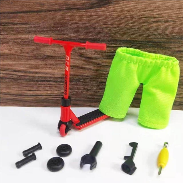 Decodeary Mini Alloy Finger Scooter Model Set Mini Finger Scooter Interactive Finger Toy Novelty Sensory Activity Finger Scooter Skateboard Kit Type4