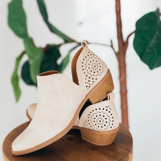 Chaussures pour Femmes Rétro Couleur Unie Talon Bas Creux Mode Bottes Courtes en Cuir