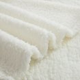 thumbnail image 3 of Jeté en molleton de peluche Mainstays Blanc neige, 3 of 7