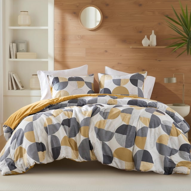 Regency Heights King Size Comforter Set, Yellow Bedding Set for All Seasons, 3-Piece Round Geometric Print Bedding Comforter Set
