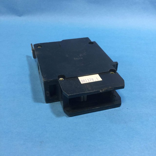 NEW Cutler Hammer GHB1020 Circuit Breaker