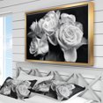 thumbnail image 1 of Designart Bouquet de roses noir et blanc ART MURAL À CADRE FLOTTÉ, 1 of 3