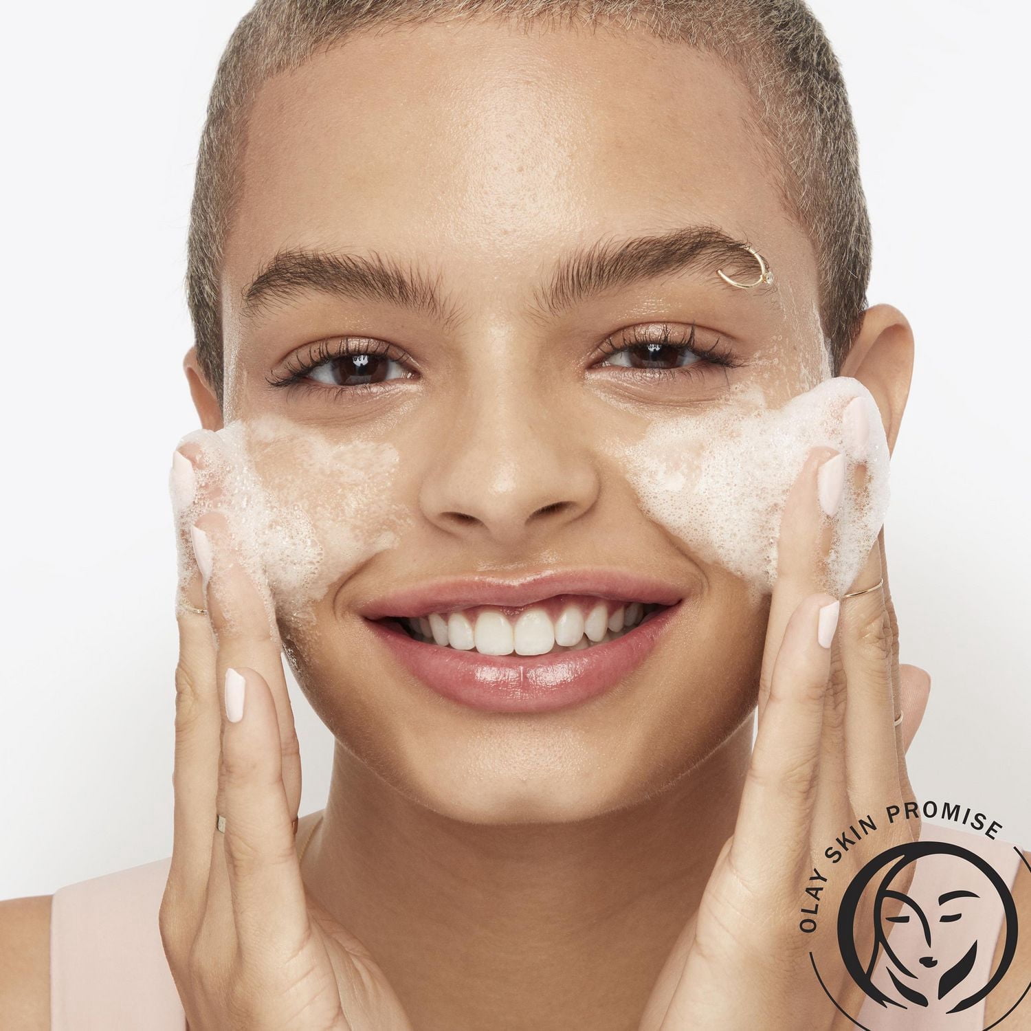 Olay Total Effects Nettoyant Moussant Revitalisant pour le Visage