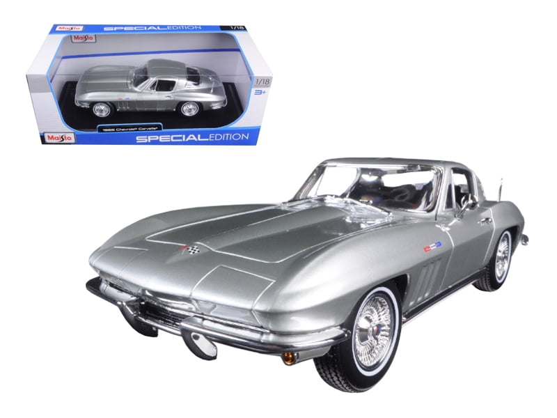 Maisto 1965 Chevrolet Corvette Blue 1/18 Diecast Model Car