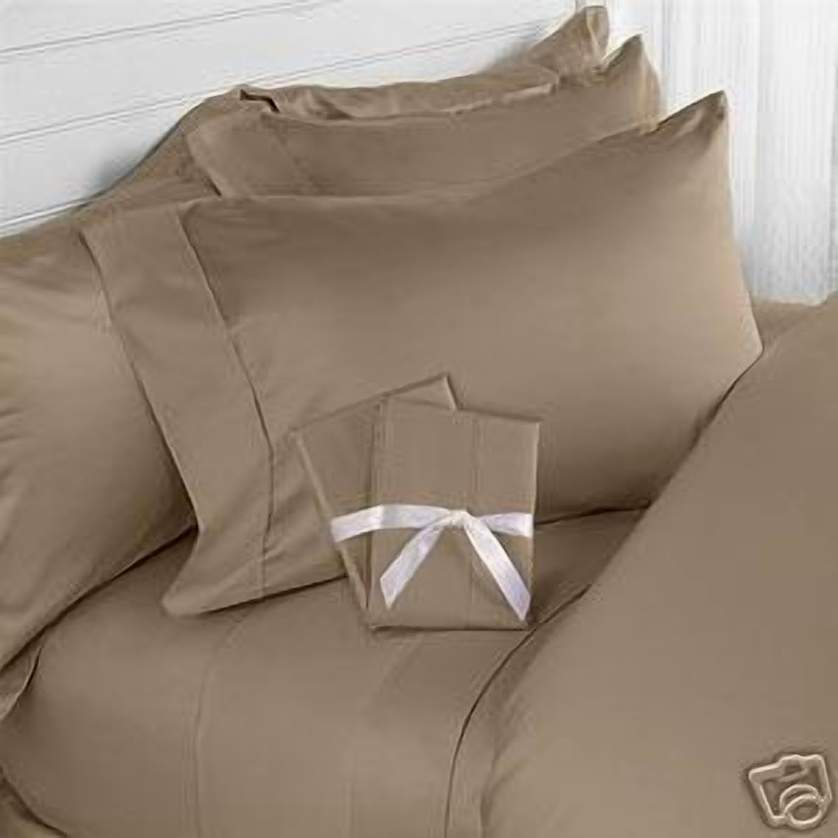 Elegant Comfort 1500 Thread Count - Wrinkle Resistant - Egyptian Quality 3pc Duvet Cover Set, Solid, King/Cal-King, Light Brown/Taupe