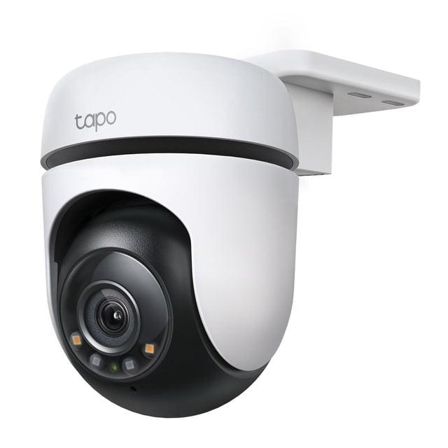 TP-Link Tapo C510W Caméra Wi-Fi de Sécurité Extérieure pour Panoramique/inclinaison en Gros Plan, Vue 3/4 Montrant Son Boîtier Supérieur Blanc et Son Dôme Noir avec un Objectif central et Quatre Lumières DEL, Montée sur un Support, Conçue pour une Résolution 2K, une vision Nocturne Pleine Couleur et une Couverture Extérieure à 360°