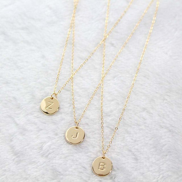 Collier Pendentif Rond en Forme de Pièce Alphabet Disque Col Femme Collier Chandail Chaîne Fille Cadeau Femme Bijoux Féminin