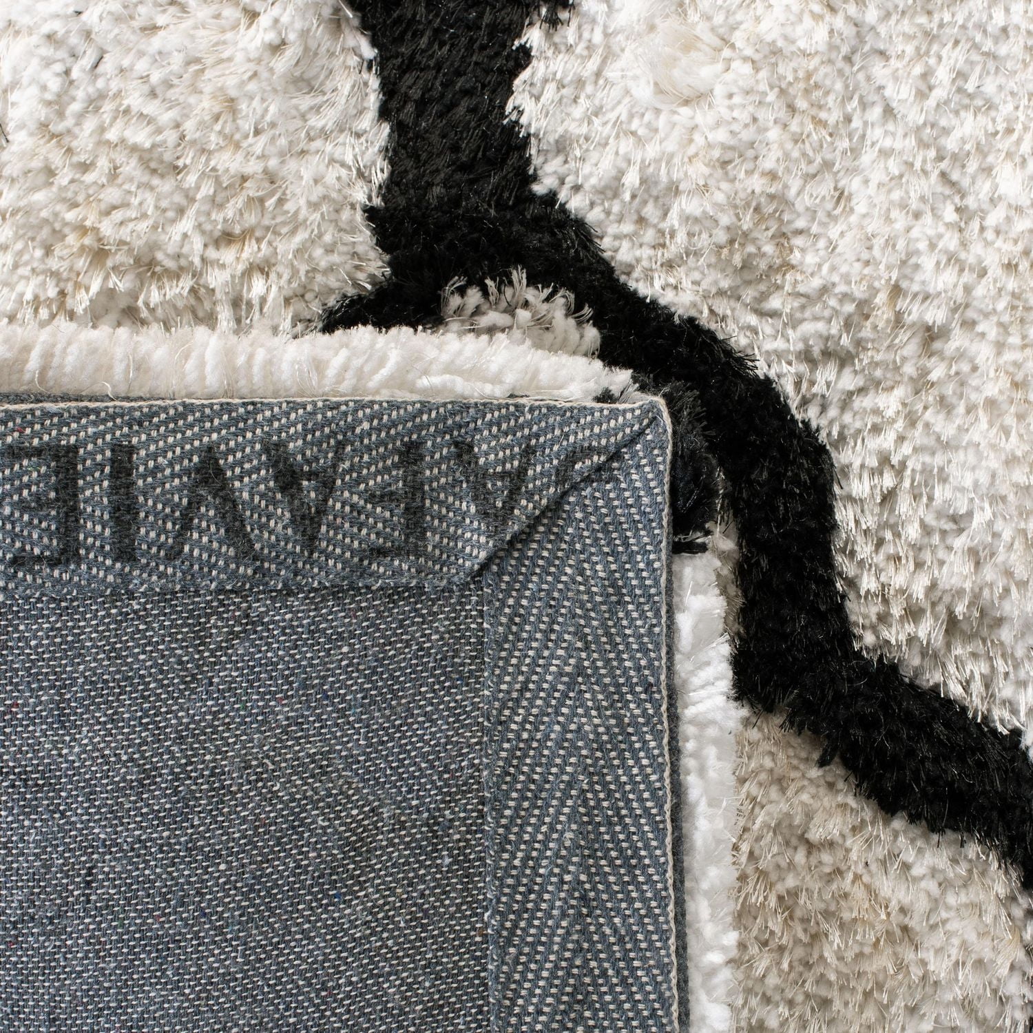Safavieh Barcelona Anabelle Tapis Peluche Shag Géométrique