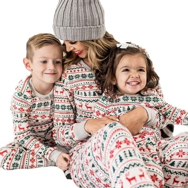 Ensemble de Pyjamas de Noël Assortis pour la Famille Papa Maman Bébé Enfants Vêtements de Nuit Manches Longues