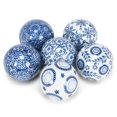 thumbnail image 1 of Ensemble de 6 Styles Assortis de Décorations de Boule Bleue et Blanche, 1 of 1