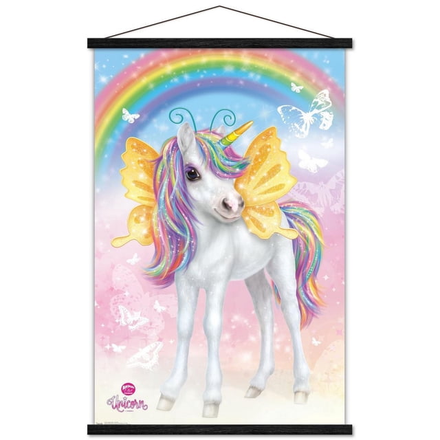 Club d'Animaux - Affiche Murale de Licorne, 14,725 Po x 22,375 Po Affiche Murale Encadrée Représentant une Licorne Blanche avec une Crinière et une Queue aux Couleurs de l'Arc-en-ciel, des Ailes de Papillon Dorées et une Corne Jaune, sur un Fond pastel Rose et Bleu avec des Papillons Arc-en-Ciel et Blancs, Convient à la Décoration de Chambre Ou de Salle de Jeux.