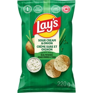Lay's Sour Cream & Onion flavoured Potato Chips