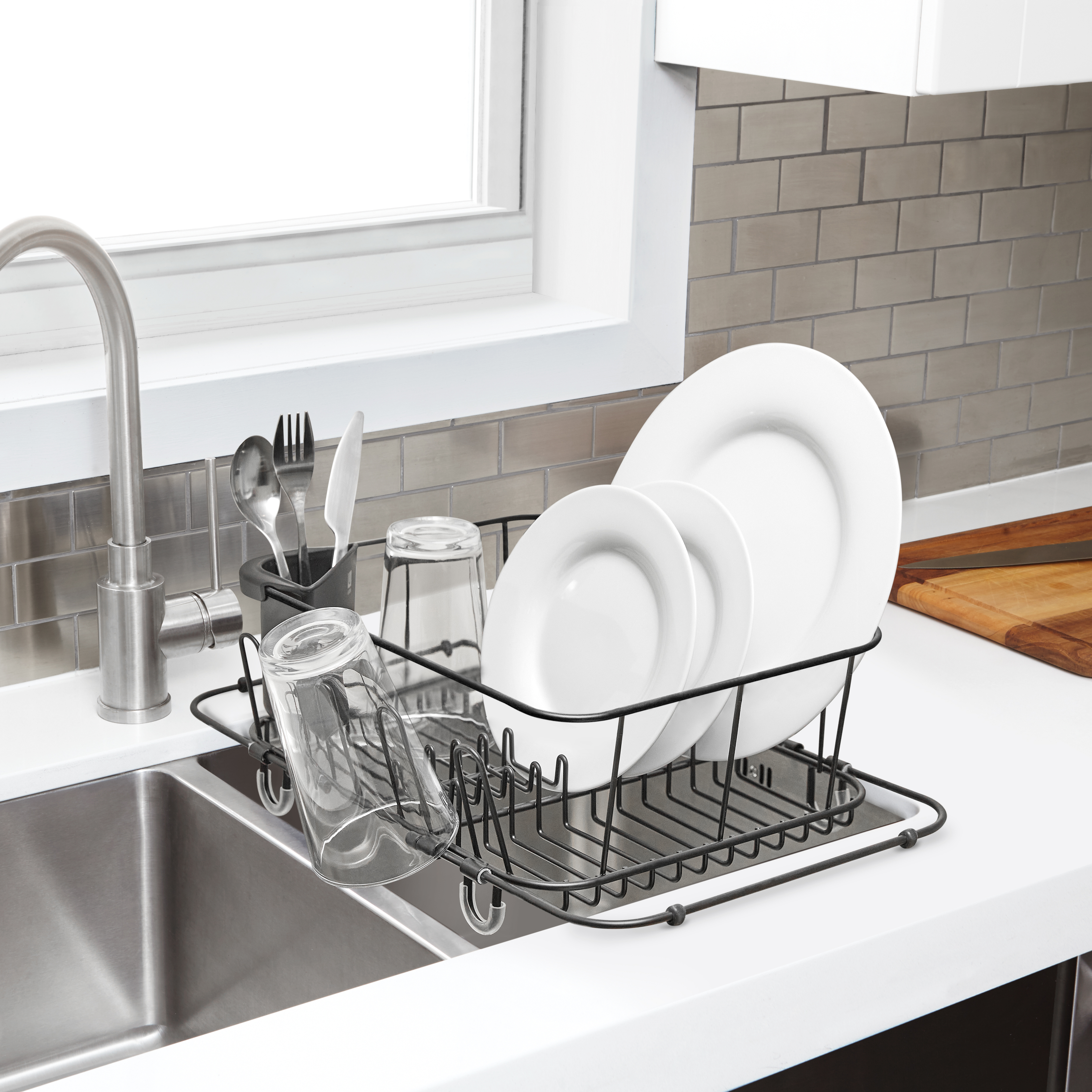 Lineria Dishrack
