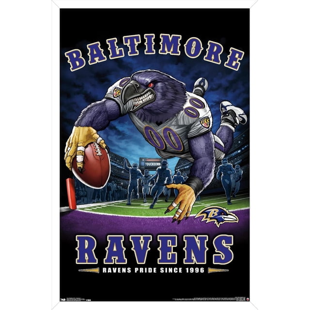 NFL Baltimore Ravens - Affiche Murale End Zone 17, 14,725 Po x 22,375 Po Représentant une Mascotte Corbeau Violet en Chandail de football Blanc avec Numéro 00 Plongeant pour Marquer un Touché sur un Terrain de football Vert avec des Joueurs Silhouette et un Tableau de Bord de Stade, avec Texte Audacieux des Baltimore Ravens et logo d'Équipe sur Fond Noir, Idéal pour une Déco Murale à Thème Sportif.