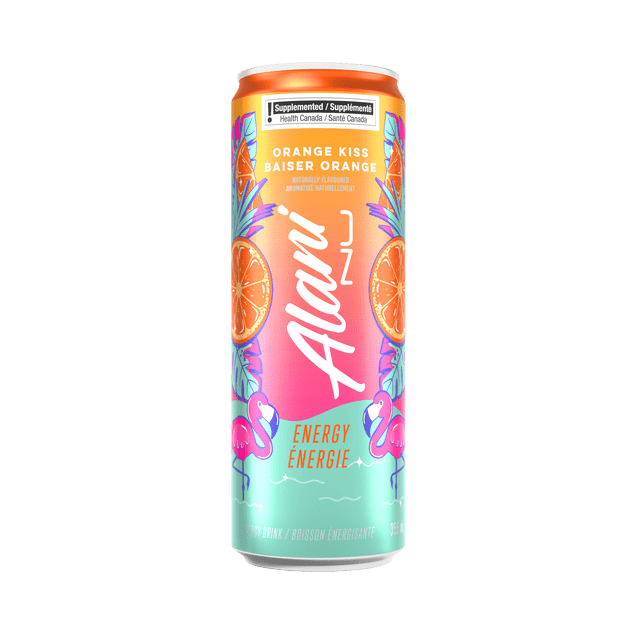 Alani Nu Boisson Énergisante Orange Kiss Canette Orientée vers l'Avant avec Motif d'Orange et logo Alani Nu; Énumère 140 mg de Caféine, 0 g de Sucre et Vitamines B, Végane et Sans Gluten; Saveur Énergétique à Faible Teneur en Sucre Convenant aux Boosters sur le Pouce et Souvent Utilisée comme base de Mélange pour mocktails.