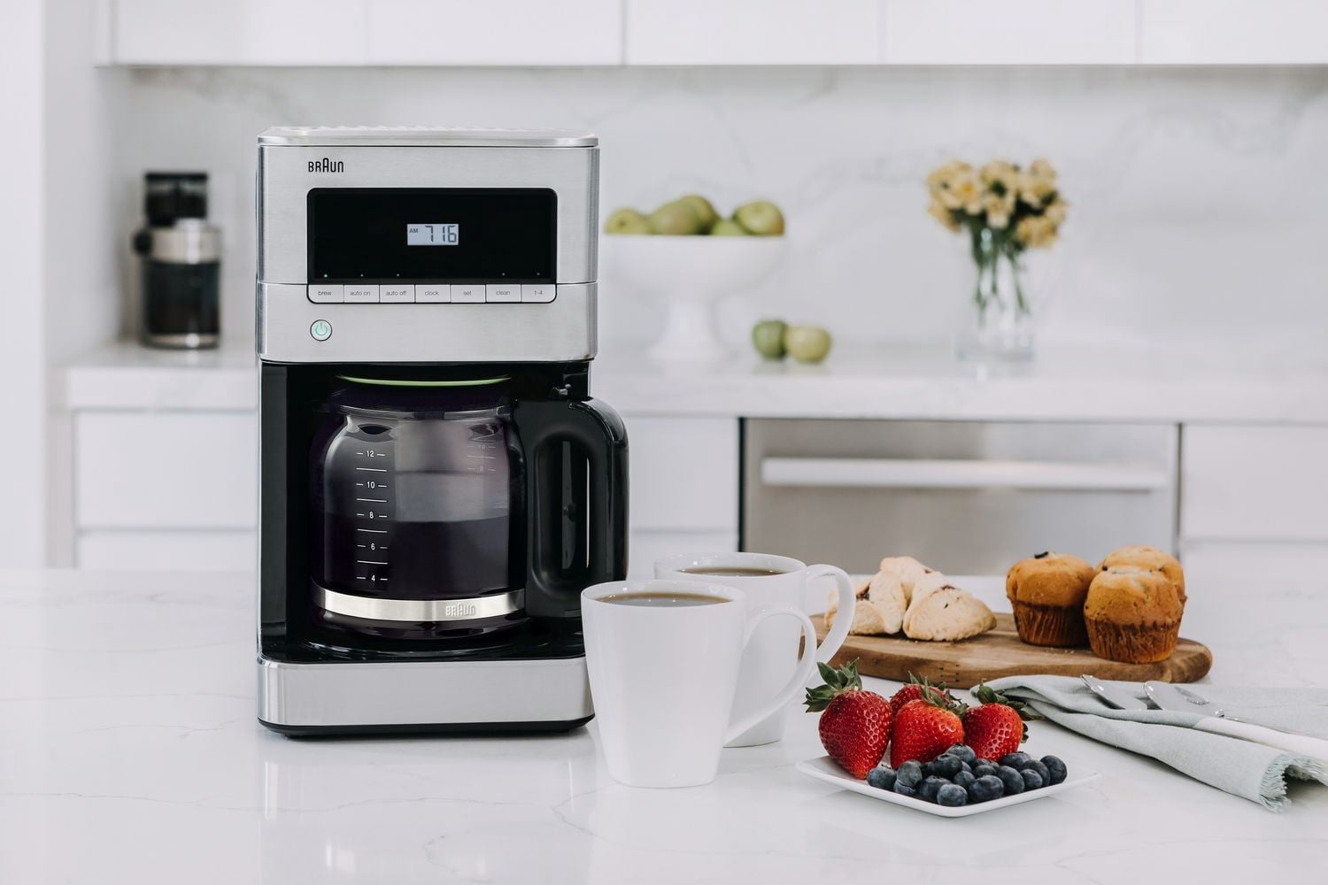 BrewSense KF7070 12-Cup coffee machine