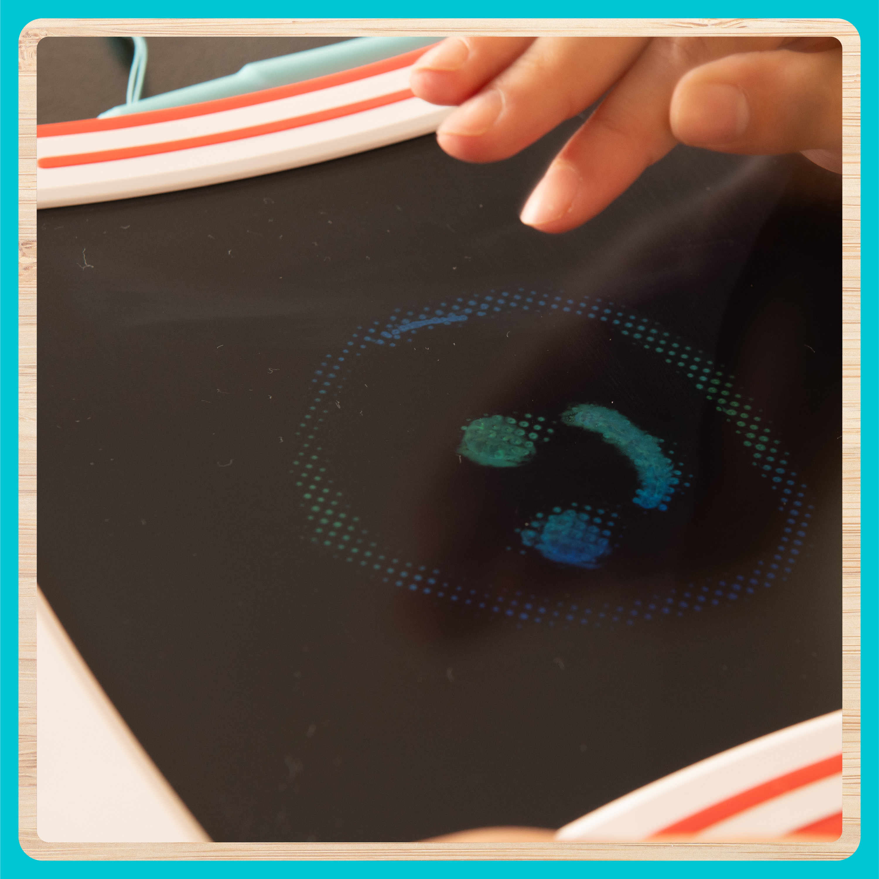 Peinture au doigt sans saleté Chuckle & Roar LCD pour enfants dès 3 ans, alimentée par Boogie Board
