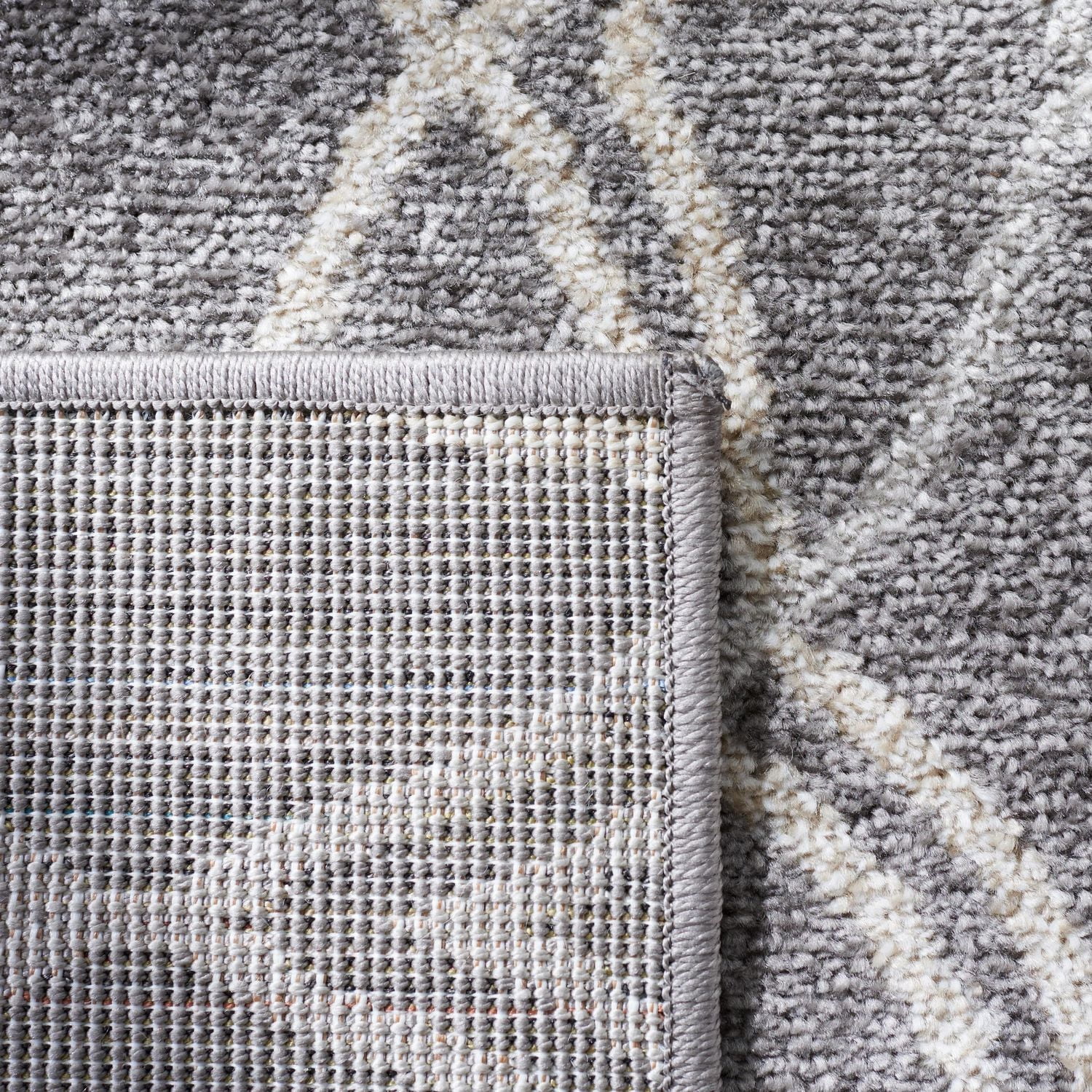 Safavieh Amherst Virginia Geometric Area Rug