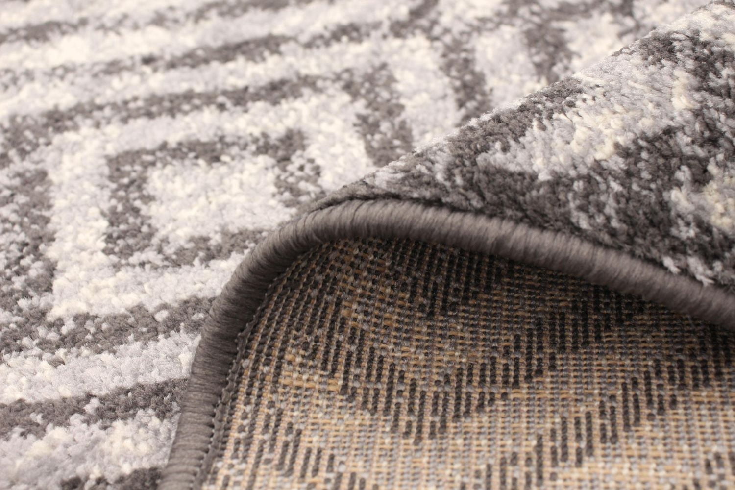 Tapis d'Interieur ECARPET Géométrique pour Salon Collection Ember