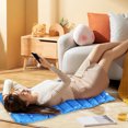 thumbnail image 3 of Tapis de Glace Réutilisable d'Été Pliable Rempli d'Eau Coussin de Siège Multifonction pour Maison École Voyage 90x48 cm, 3 of 4