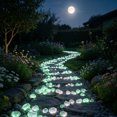 thumbnail image 4 of Galets de Jardin Lumineux, Résine Multicolore en Forme de Goutte Stones, Décor Imperméable pour Allée Extérieure et Plate-Bande, Accents Phosphorescents Absorbant la Lumière, 200 g, 4 of 7