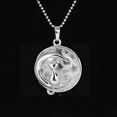 thumbnail image 1 of Collier pour Femmes Chat sur la Lune Pendentifs en Cristal Pendentifs Hardshell, 1 of 6