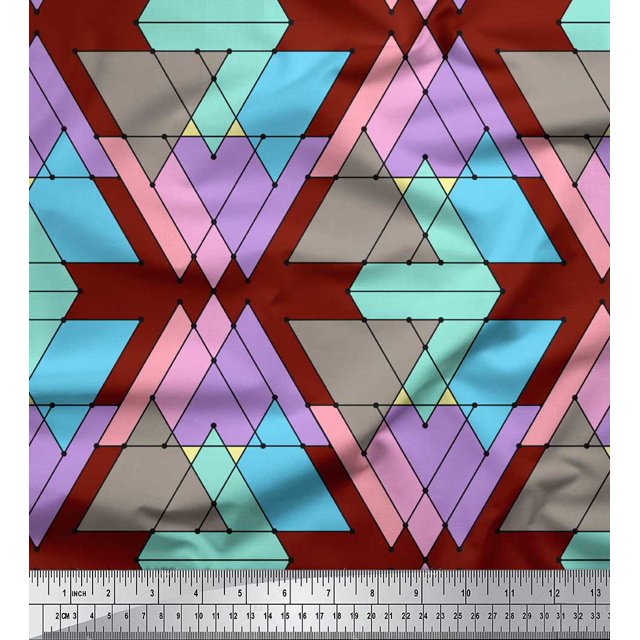 Soimoi Tissu Satin Modal Rouge Tissu à Imprimé Géométrique Triangulaire au Mètre 42 Pouces de Large