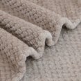 thumbnail image 3 of Agiferg Soft Warm Plaid Fleece Bed Blanket Large Mesh Flannel Blankets Thick Breathable, 3 of 3