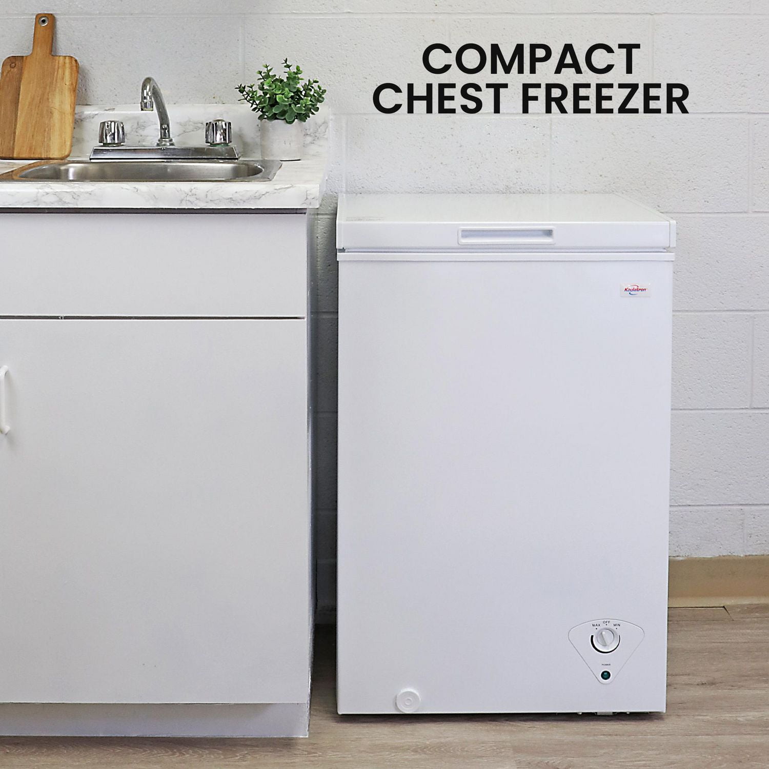 Koolatron Congélateur coffre compact de 3,5 pi³ avec dégivrage manuel (99 L), blanc