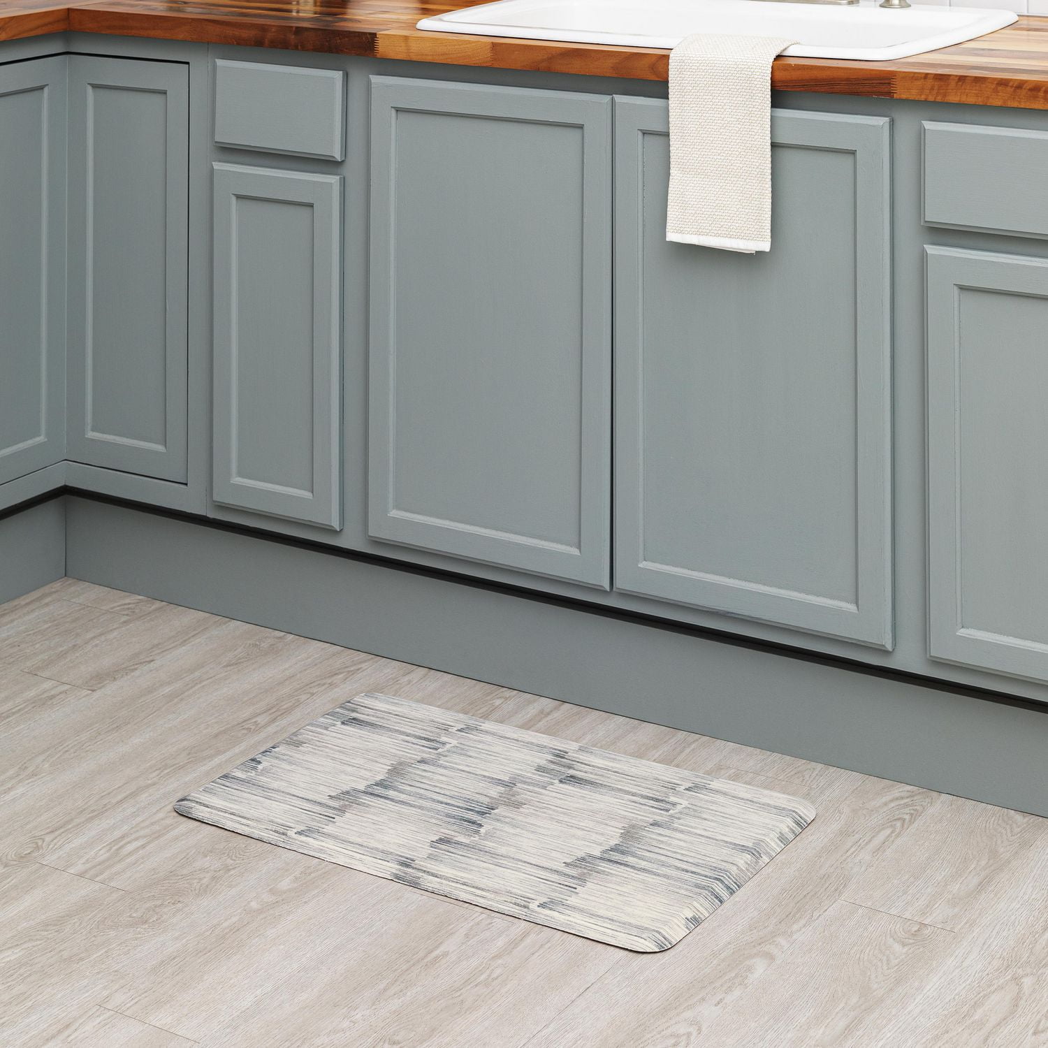 Mohawk Home - Tapis de cuisine de 45,7 cm × 76,2 cm (1 pi 6 po × 2 pi 6 po) Vogeo Stone