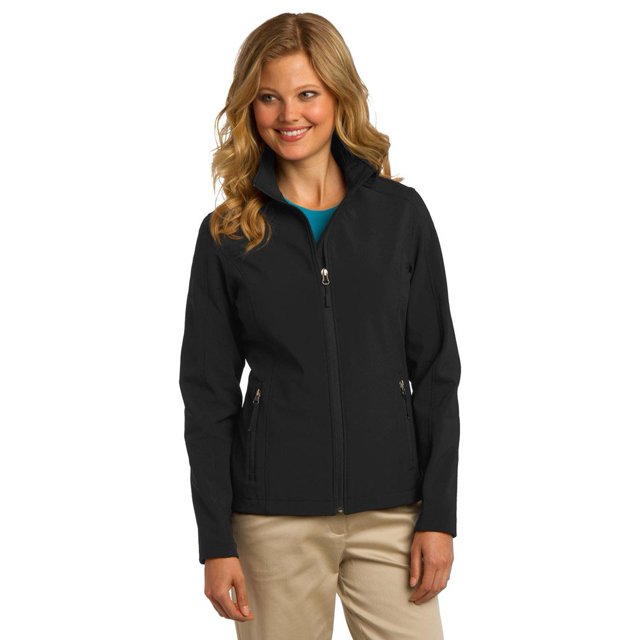 Port Authority Veste Coquille Souple pour Femmes Core de Couleur Noire Traditionnelle, Idéale pour Porter par-Dessus et par Temps Froid. Présente une silhouette Délicatement Profilée, une Coquille Tissée 100 % polyester Liée à un film Résistant à l'Eau, et une Doublure en Micropolaire. Comprend un Col cadet à Fermeture Éclair avec Protège-Menton, des Fermetures Éclair à Spirale Inversée, des Poches Zippées à l'Avant, des Poignets et un Ourlet Ouverts. Convient à Toutes les Saisons, aux Tenues de Bureau Ou à l'Unif