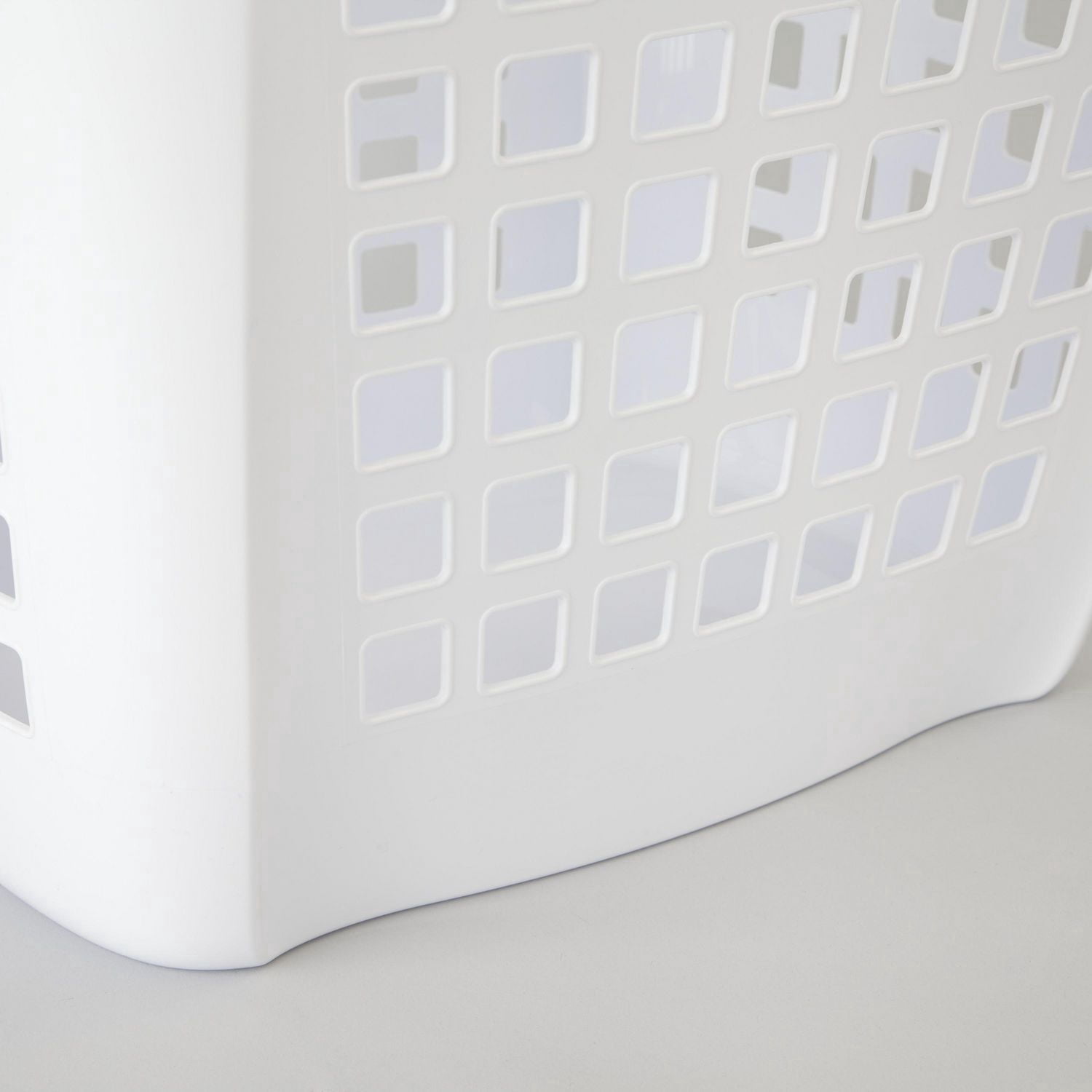 Panier UltraMC de Sterilite Facile à transporter en blanc