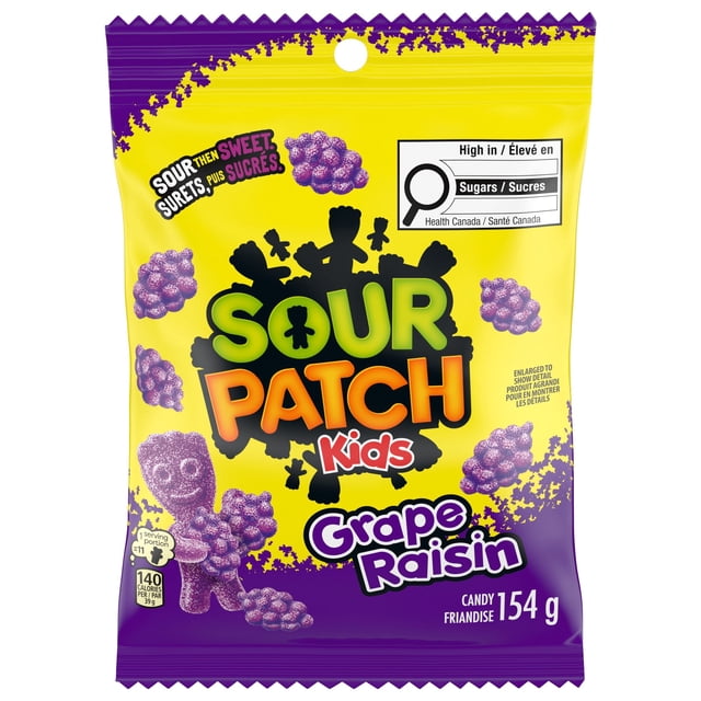 Sour Patch Kids Grape Candy, Bonbons Gélifiés Sûrs Puis Sucrés et Moelleux dans un Sac de 154 g Violet et Jaune avec des Bonbons en Forme de Raisin, Présentant le logo Sour Patch Kids et un Texte Bilingue Anglais-Français, Idéal pour Partager et Grignoter.