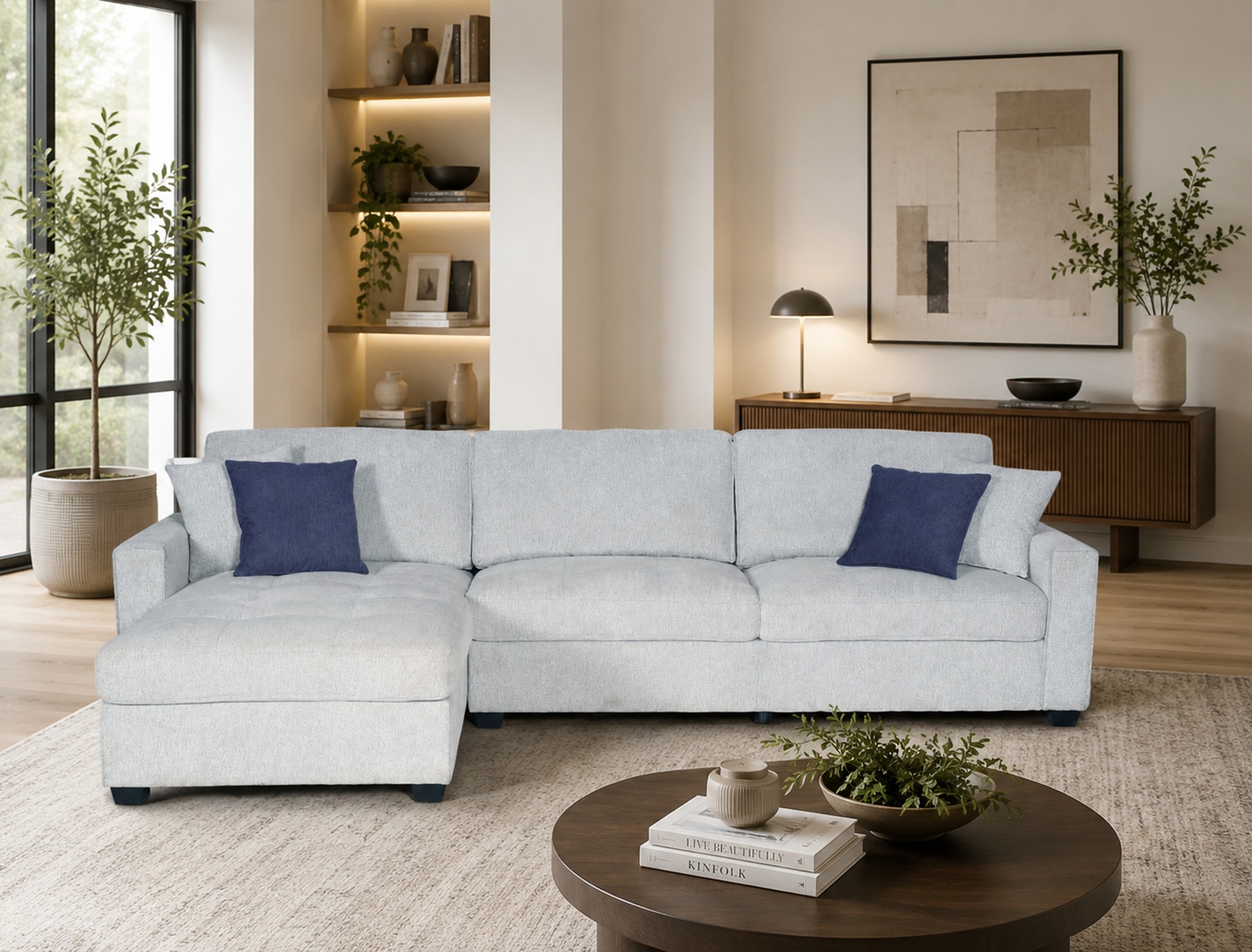 Canapé sectionnel réversible en tissu tissé en lin Amaya de K-Living de couleur sable avec 2 coussins décoratifs