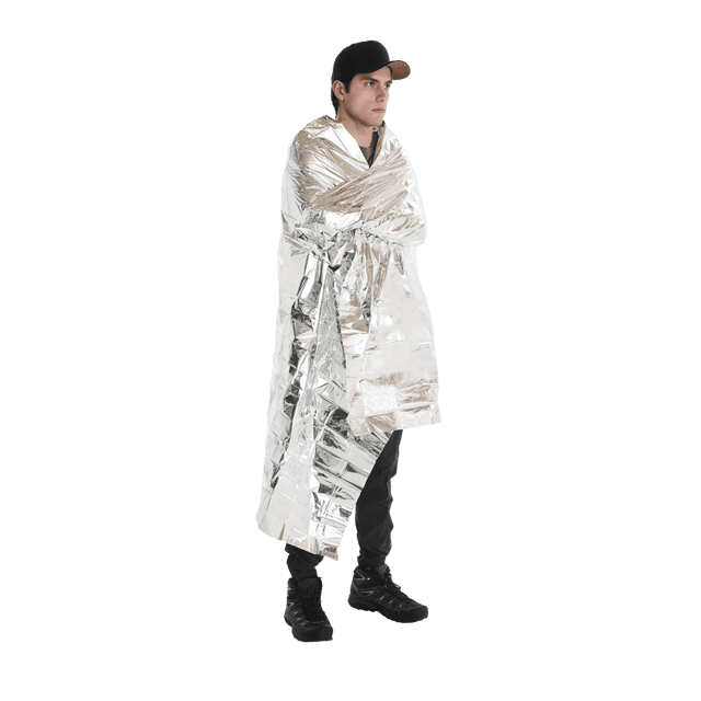 Coghlan's Couverture d'Urgence Enveloppante pour Personne Debout, en polyester Aluminisé Qui Reflète la Chaleur Corporelle et Résiste au Vent et à l'Eau, Mesurant 52 X 82,5 Pouces, Légère et flexible pour les Urgences par Temps Froid et les Activités de Plein Air.