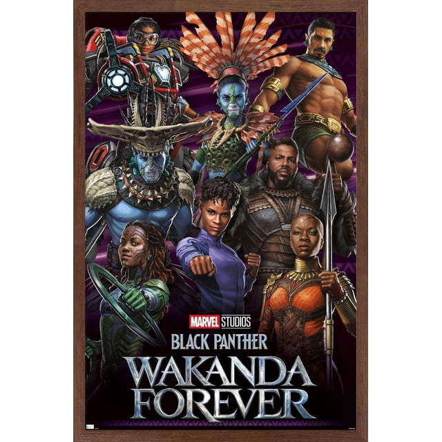 Marvel Black Panther : Wakanda Forever - Affiche Murale de Groupe Mettant en Vedette des Personnages Clés en costumes Détaillés Tribaux et Blindés avec Armes, sur Fond Géométrique Violet Foncé, Incluant le logo des Studios Marvel et le Titre du Film, Convenant à l'Art Mural et à la Déco des Fans.