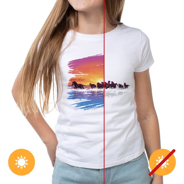 T-Shirt à Col Rond pour Filles - Wild Horse - Blanc par DelSol pour Femmes - 1 Pce T-Shirt (YS)