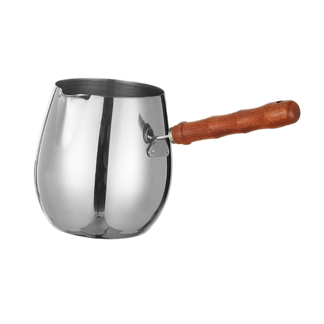 Casserole à Café Turc en Acier Inoxydable d'Une Capacité de 420 ml, Dotée d'Une surface Lisse et d'Une Poignée en Bois Confortable pour une Prise Sûre. la Casserole Comprend une Embouchure de Versement Pratique pour un Versement Précis et Étanche. Convient pour Préparer du Café Turc, Faire Fondre du Beurre, Réchauffer du Thé et Préparer des sauces Ou des gravies. la Finition en Acier Inoxydable Poli Améliore la Durabilité et la Facilité de Nettoyage.