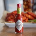 thumbnail image 2 of TABASCO® Sauce Piquante au Poivre de Cayenne et à l'Ail 5 oz - 12/caisse, 2 of 2